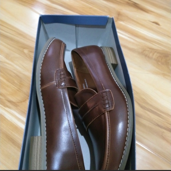 Universal Thread loafers! - Picture 4 of 4